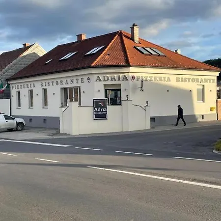 Daroomz Apartamento Gloggnitz